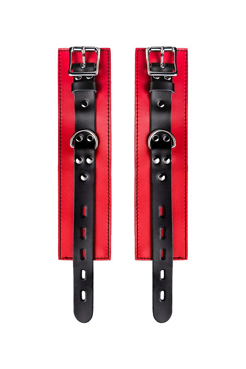 Красно-черные кожаные наручники со сцепкой