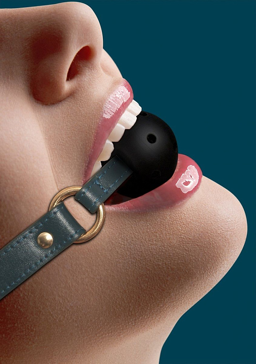 Кляп-шар на зеленых ремешках Breathable Ball Gag