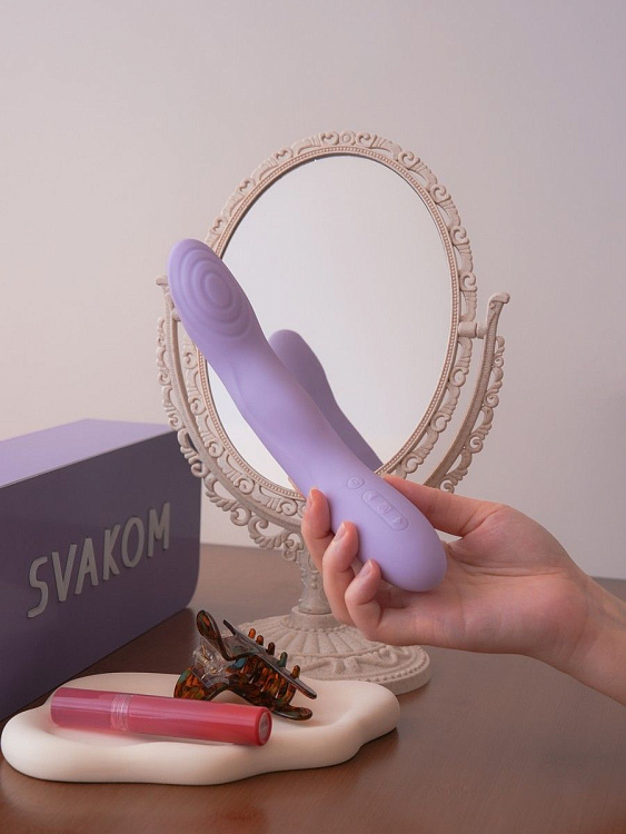Сиреневый интерактивный вибромассажёр Selena с поступательными движениями и нагревом - 21 см.