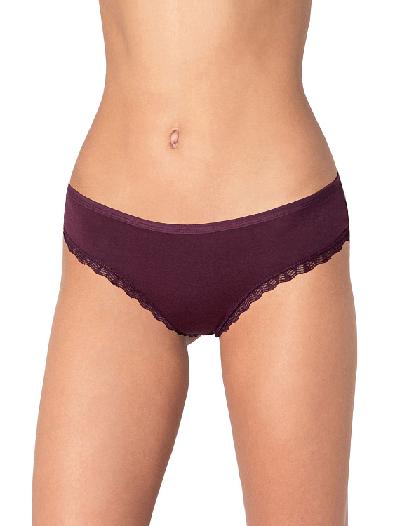 Трусики-бразилиана с узким кружевом по вырезам