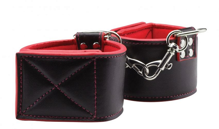 Чёрно-красные двусторонние оковы на ноги Reversible Ankle Cuffs