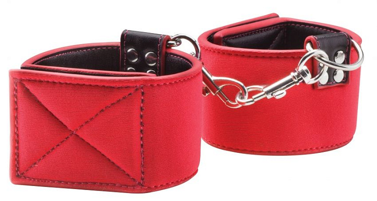 Чёрно-красные двусторонние оковы на ноги Reversible Ankle Cuffs